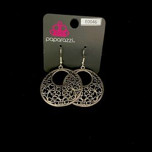 Paparazzi Accessories- Affordable beautiful jewelry